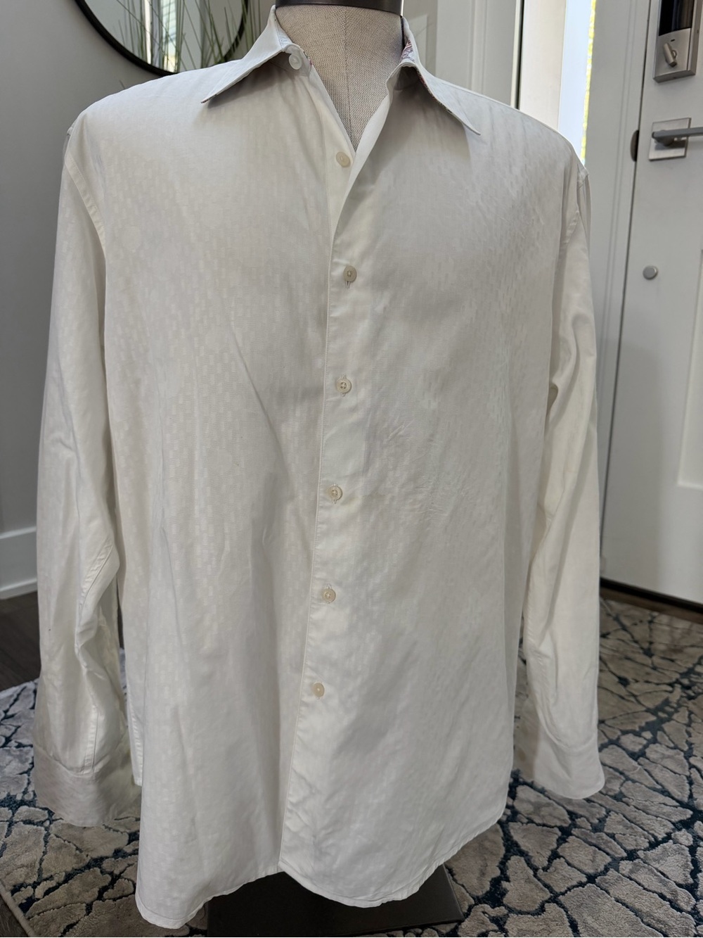 Robert Graham Long-Sleeve White Textured Button-Down Shirt